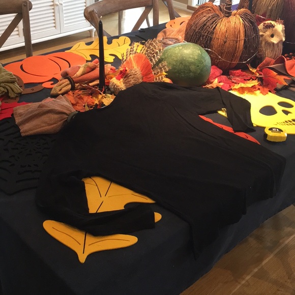 Sweater - Picture 2 of 4